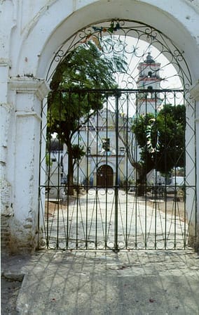 Atrio de la Parroquia