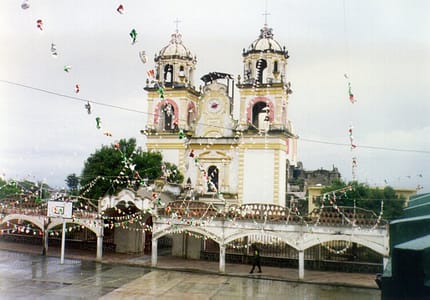 Vista Panorámica del Templo Parroquial de San Simón Apóstol